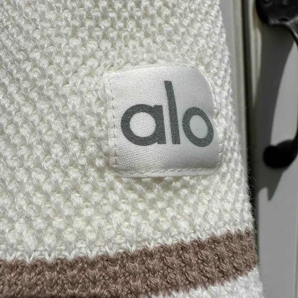 Alo Tennis Club Sweater Knit Skirt Size Small NWOT Ivory / Gravel Hidden Shorts